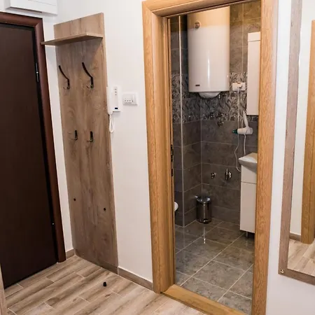 Apartment Rea *